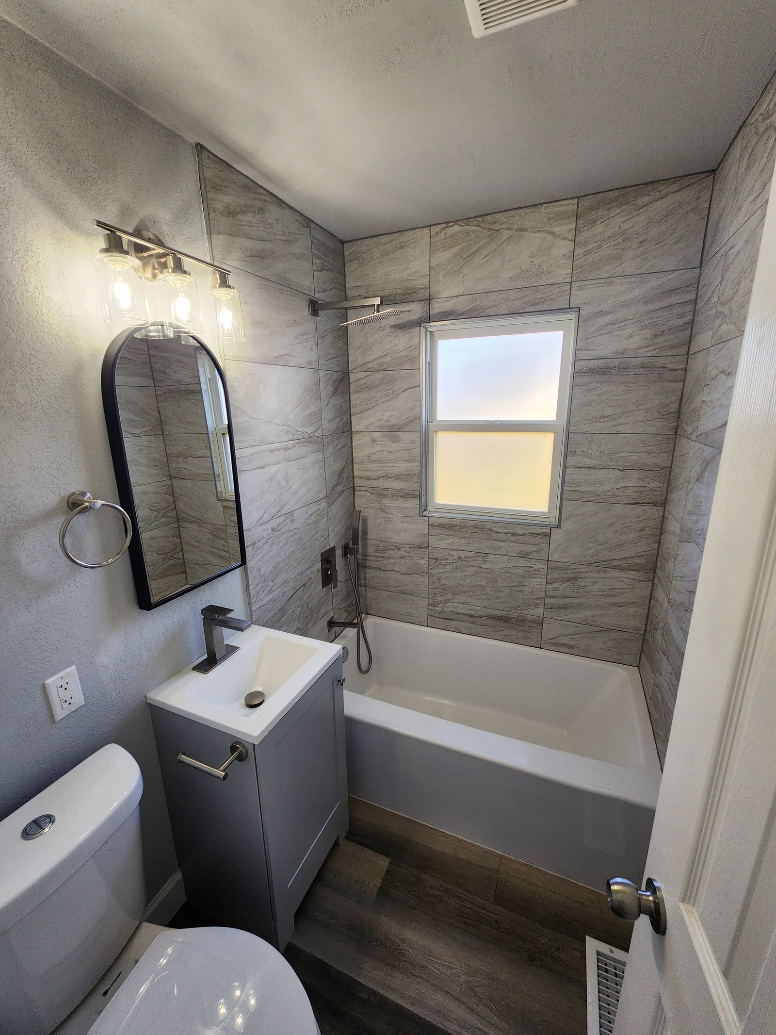Bathroom remodel project gallery - Project 101 - Image 10