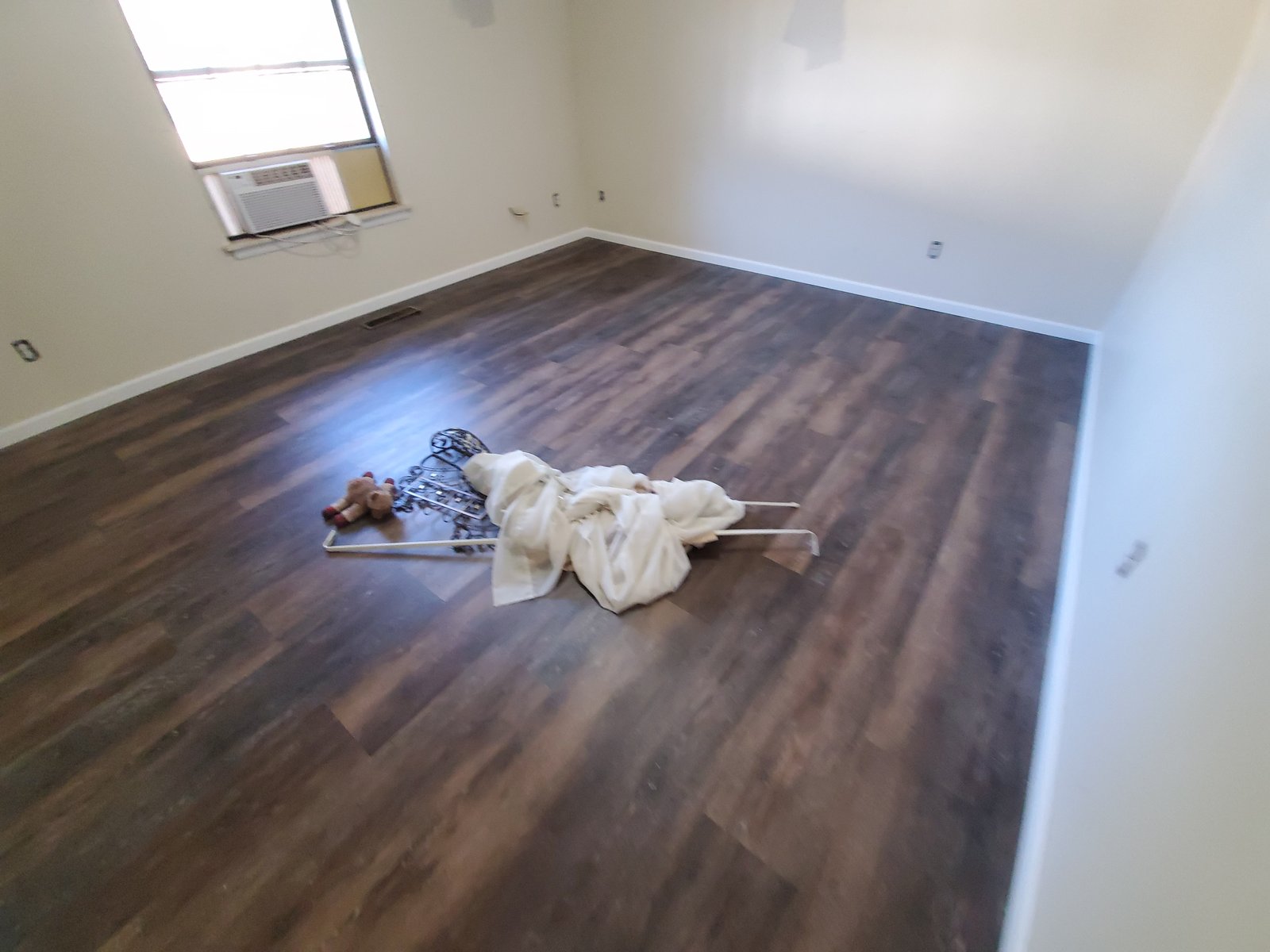 Flooring installation project gallery - Project 135 - Image 27