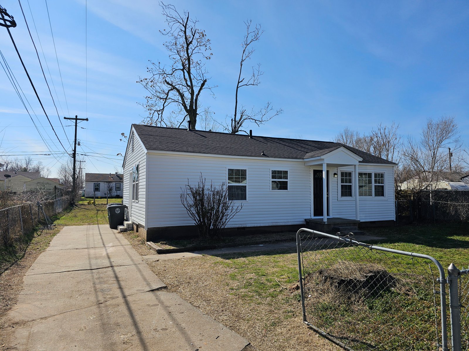 Siding installation project gallery - Project 102 - Image 10
