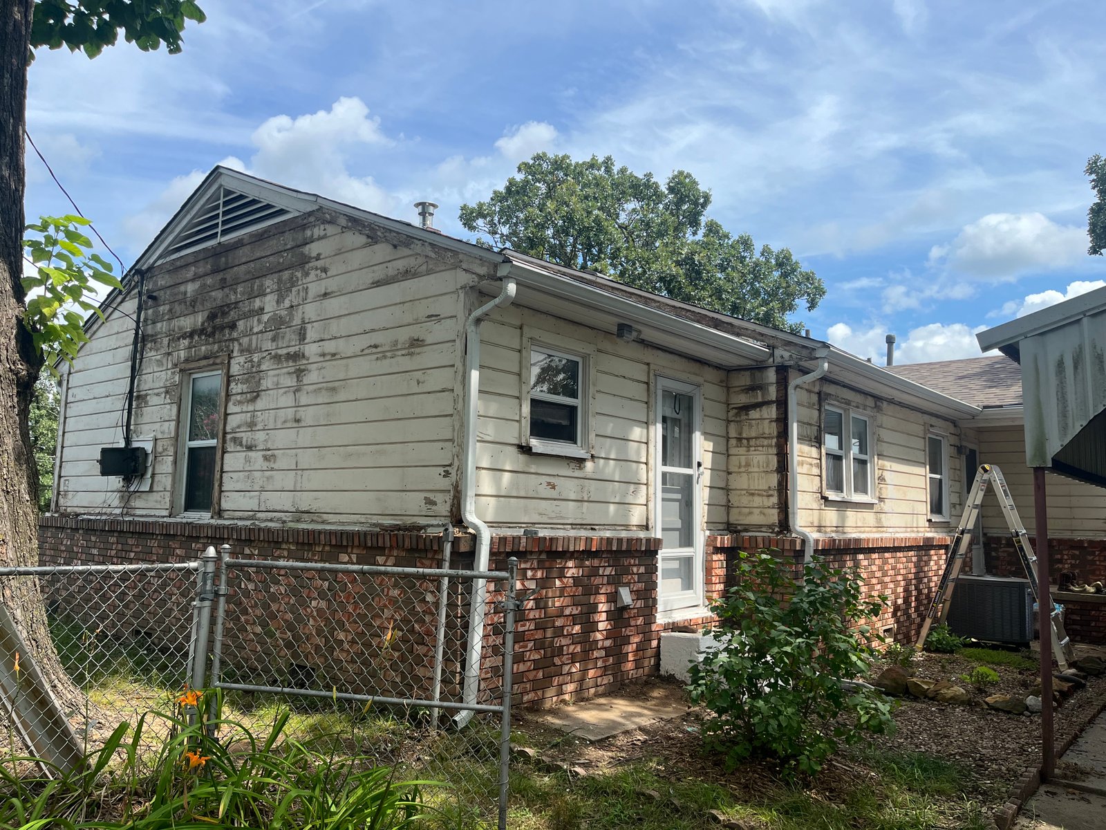 Siding installation project gallery - Project 119 - Image 25