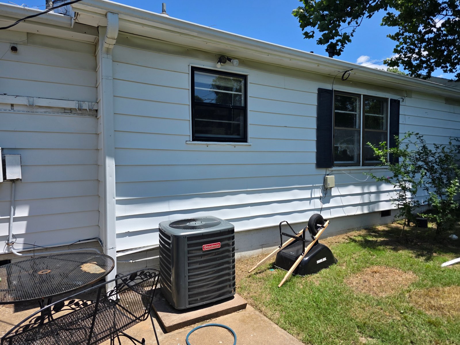 Siding installation project gallery - Project 122 - Image 13