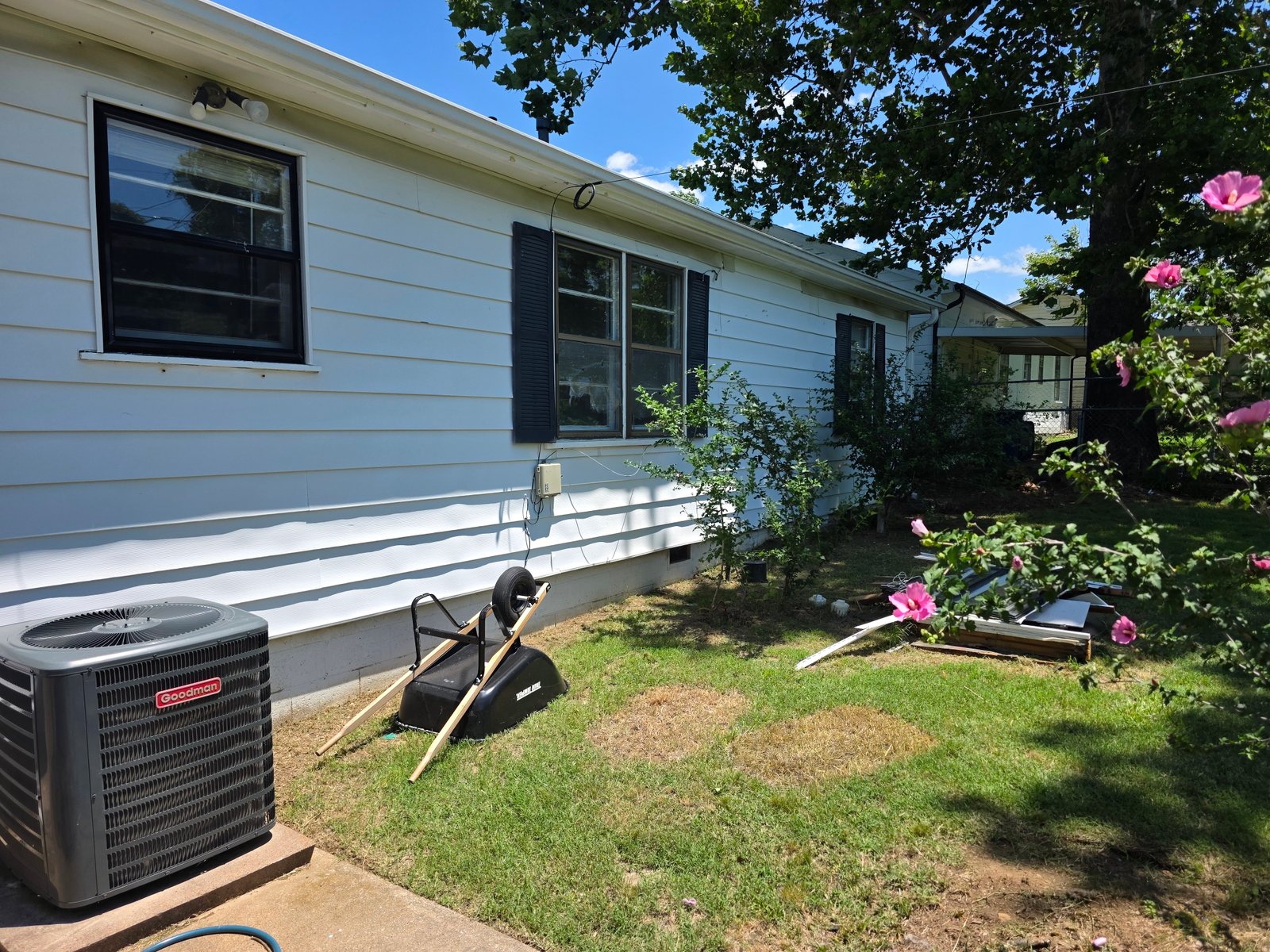 Siding installation project gallery - Project 122 - Image 14