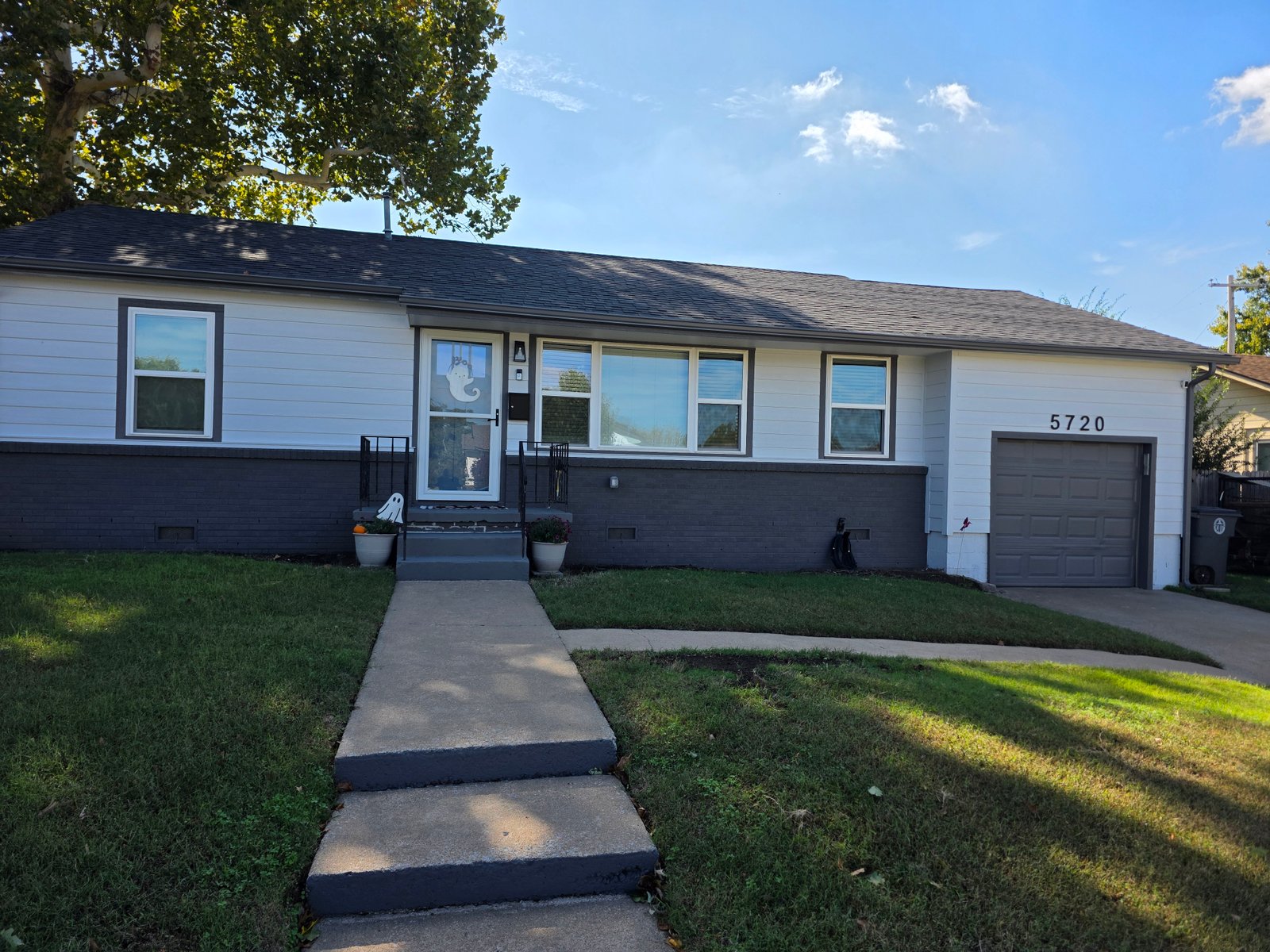 Siding installation project gallery - Project 122 - Image 15