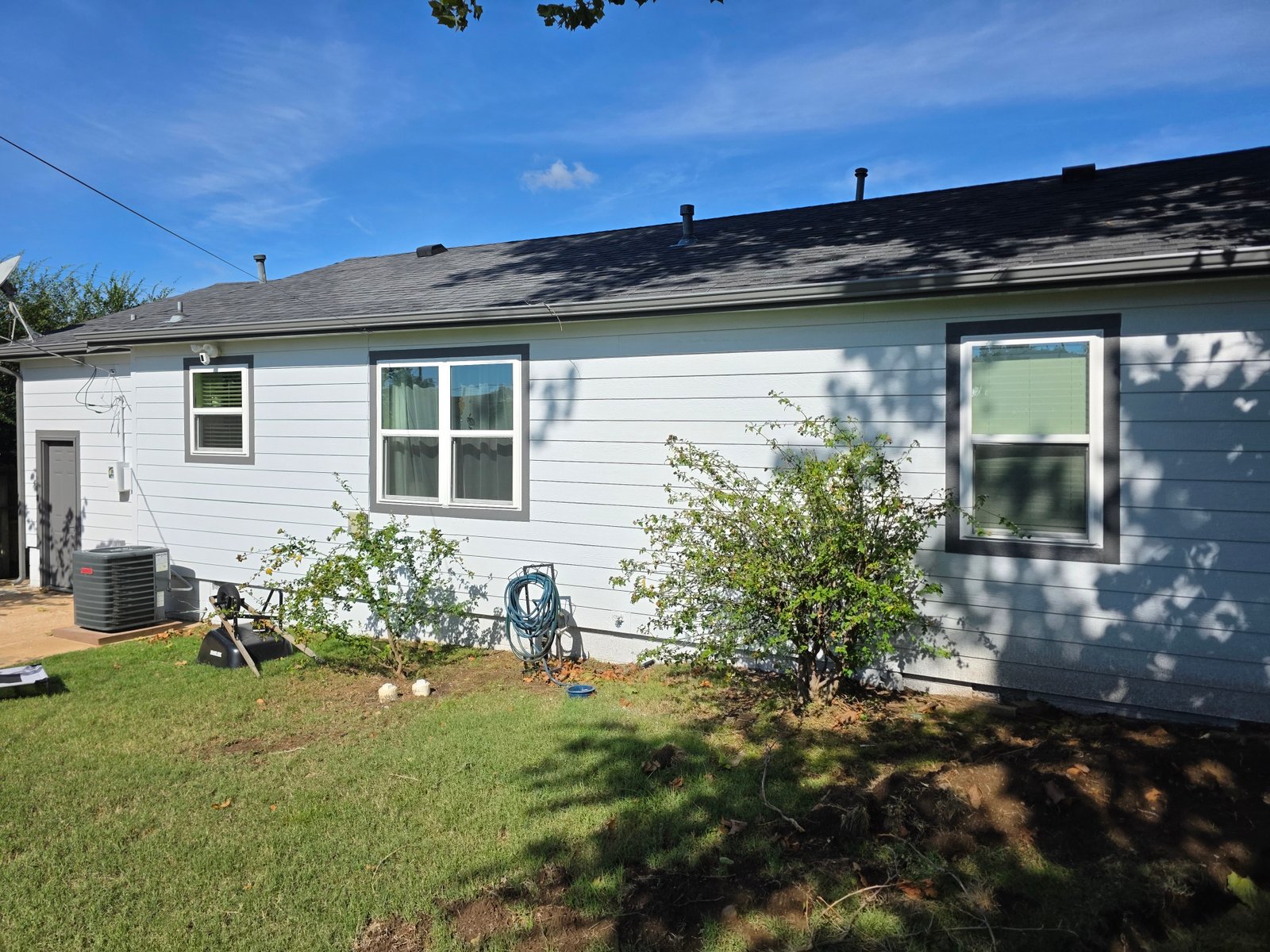 Siding installation project gallery - Project 122 - Image 22